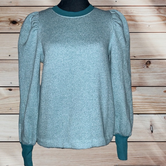 Loft puffy shoulder soft thick warm feminine sweatshirt upgraded casual - Picture 1 of 6